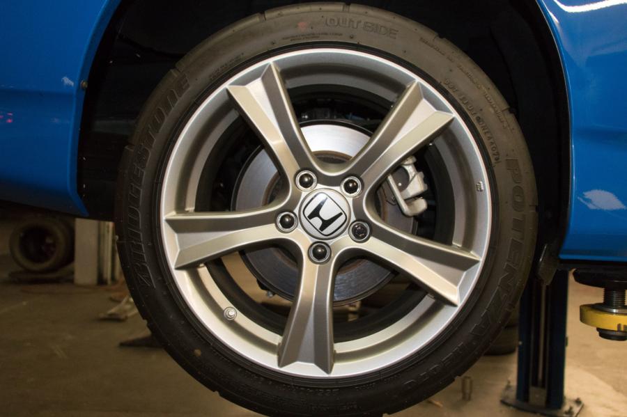 Колеса Honda S2000 CR (AP2) 2008 года  (фото 150 из 180)